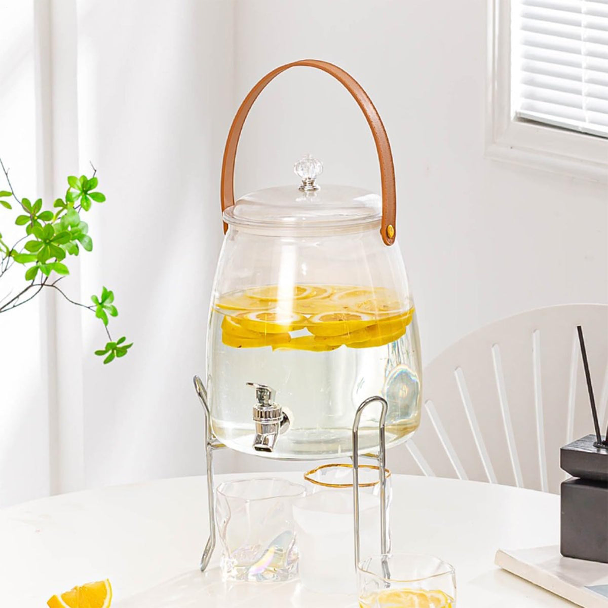 Food Grade Large Capacity Water Container with Spigot N112263