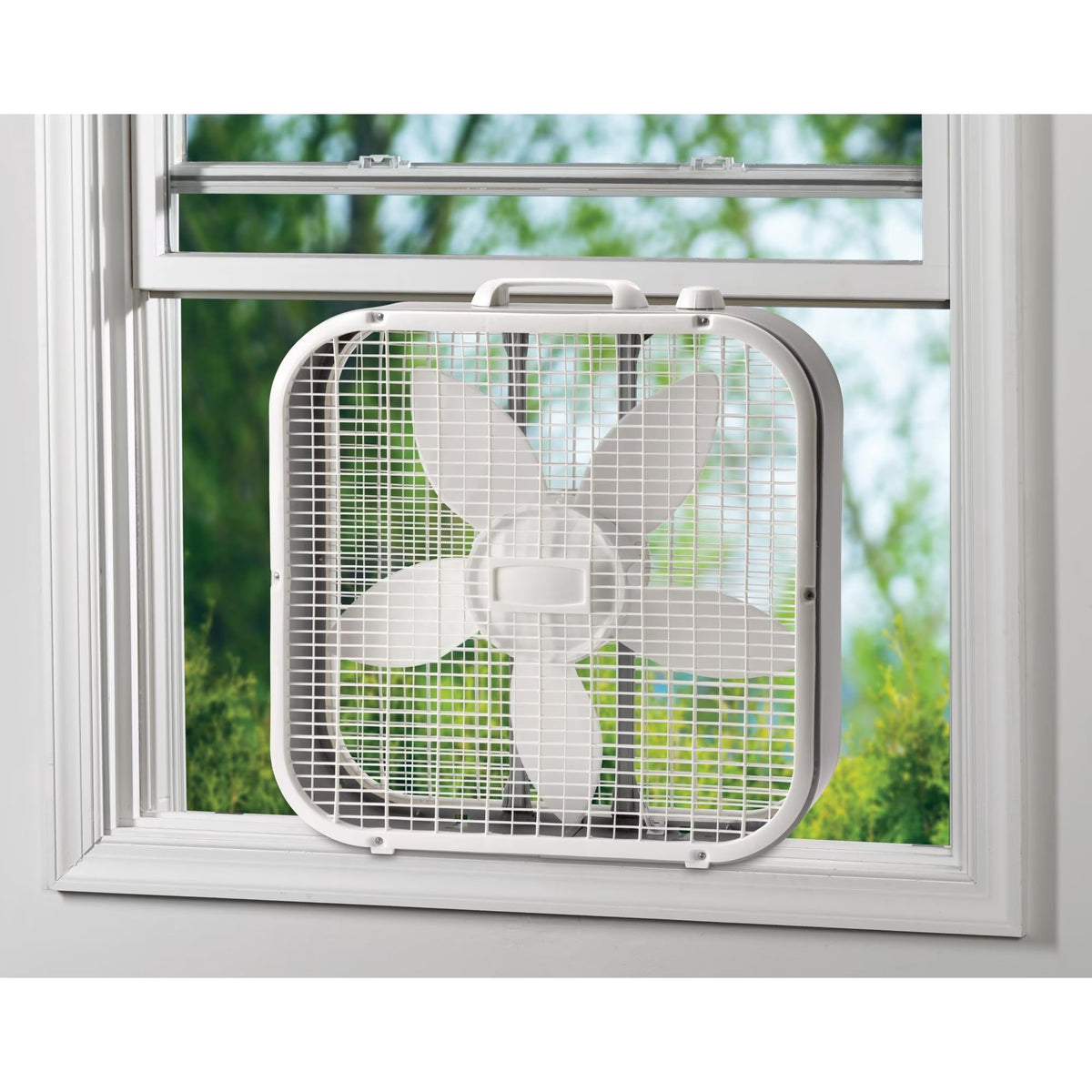 White 3-Speed Box Fan N1679
